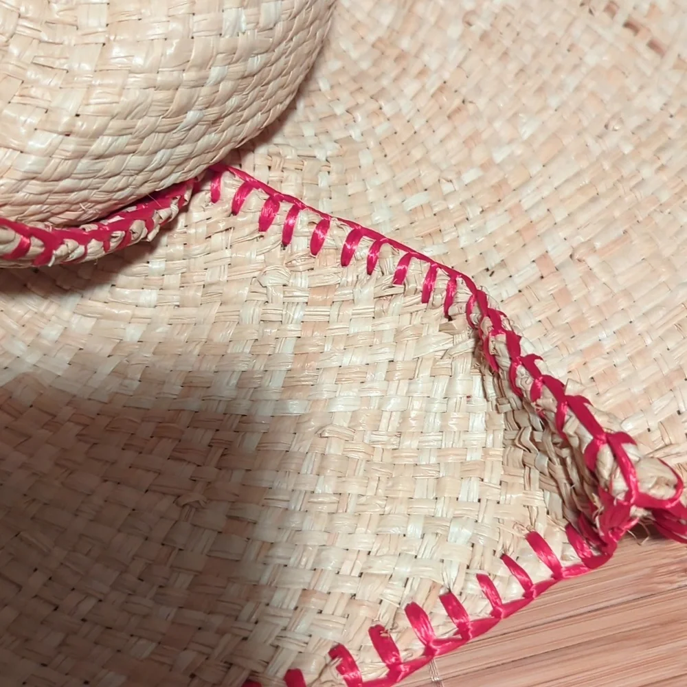 Lola, Handmade hat - Picture 2 of 4